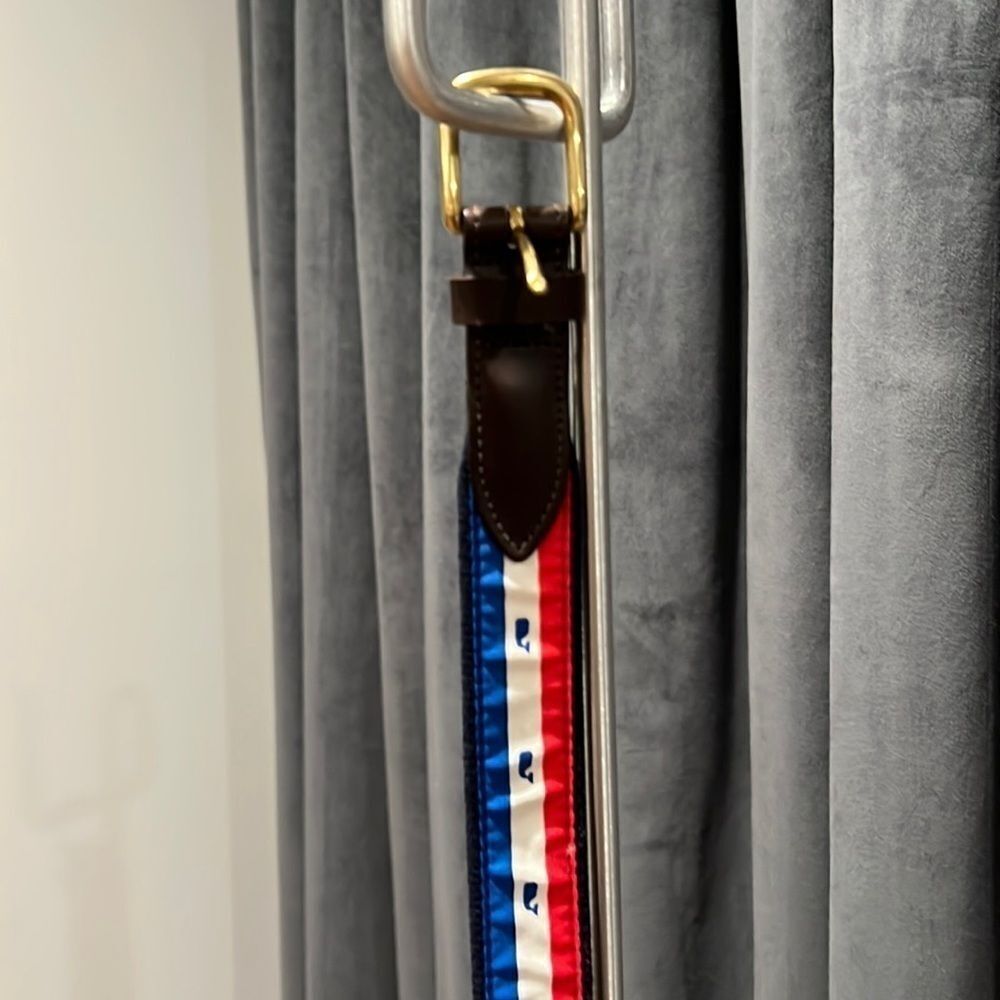 Vineyard Vines belt